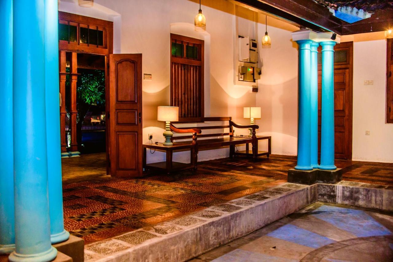 Hotel Thambu Illam à Jaffna Extérieur photo