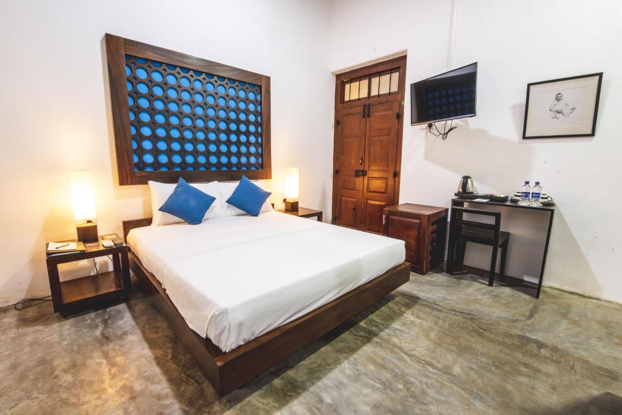 Hotel Thambu Illam à Jaffna Extérieur photo