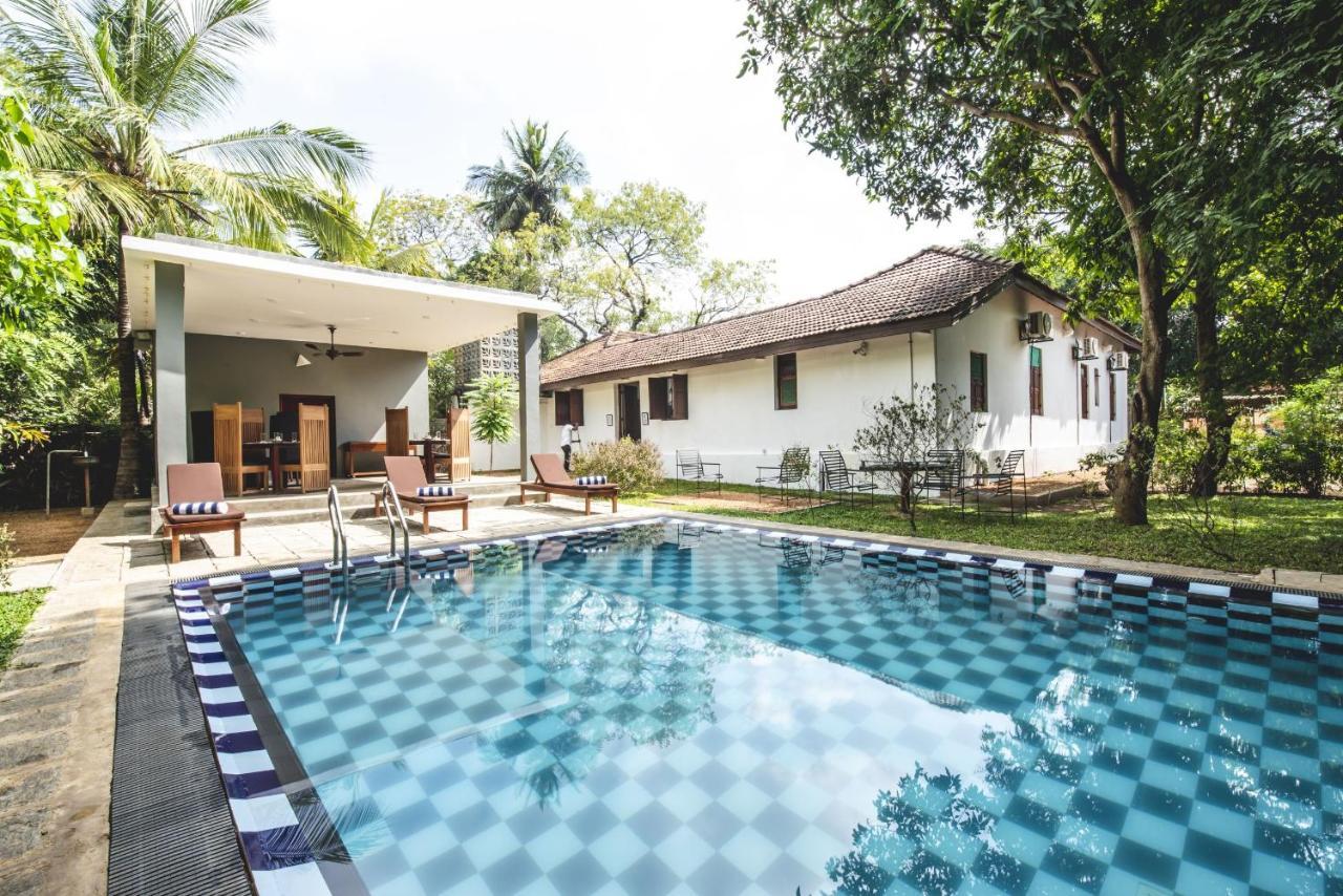 Hotel Thambu Illam à Jaffna Extérieur photo